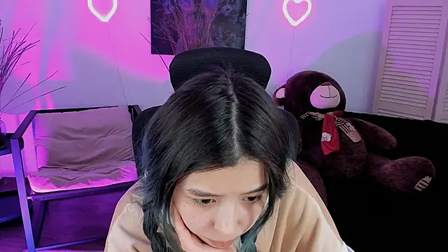 SirenMystiq online show from March 18, 7:41 pm