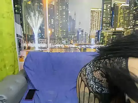 estefani robles online show from December 19, 11:30 pm