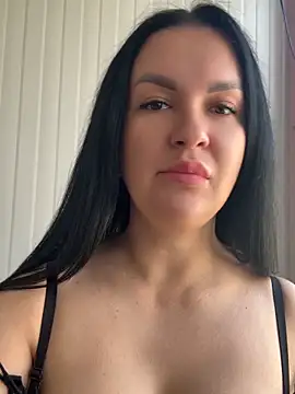 MeganBlueq online show from April 23, 8:00 am