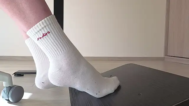 Feetbeth online show from March 16, 9:08 pm