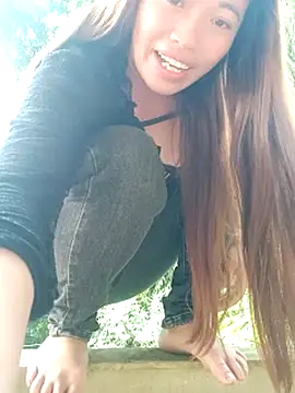 little-effy online show from August 3, 9:04 am