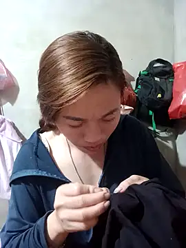 little-effy online show from March 14, 1:56 pm