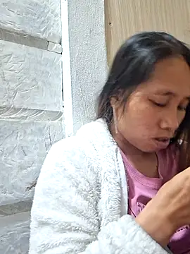 jikey- online show from February 19, 7:30 am