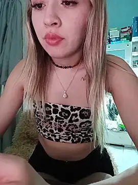 soylulita07 online show from May 9, 7:10 am