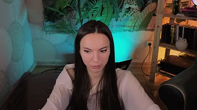 AliceLidell online show from March 8, 5:00 am