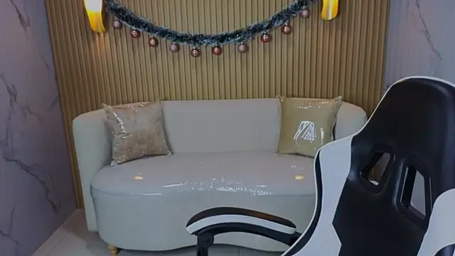 Sofi Adams Tx online show from January 17, 8:05 pm