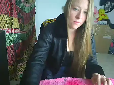 arianna blonde online show from March 18, 9:20 pm