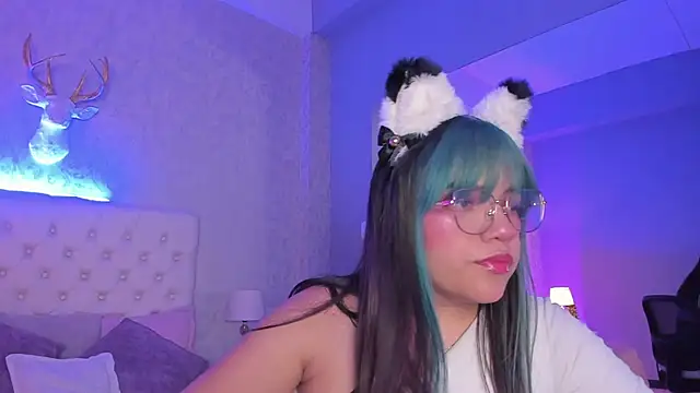 ZoeSkyee  online show from December 14, 2:28 am