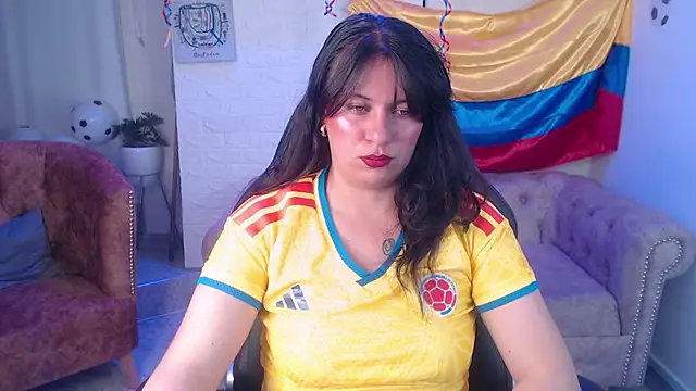 amanda rousee online show from June 18, 4:03 am