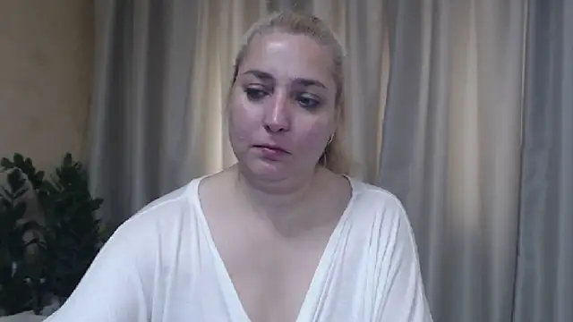 sweetpussy13 online show from July 2, 6:30 am