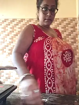 MISTI KOLK online show from July 30, 4:46 am
