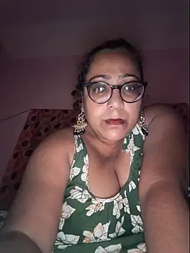 MISTI KOLK online show from July 11, 5:57 pm
