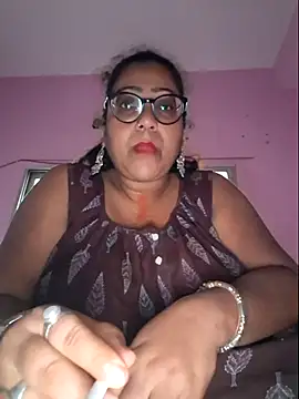 MISTI KOLK online show from July 9, 10:39 am