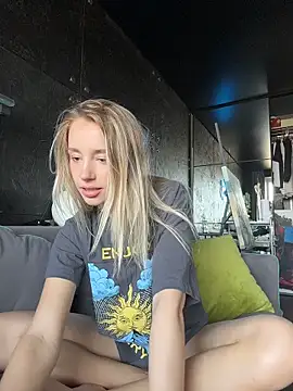 sssativa more online show from May 3, 1:53 am