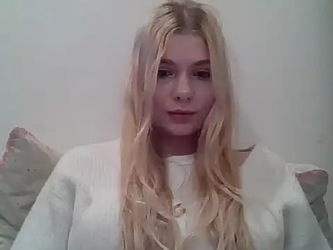 GeorginaLovely online show from December 17, 3:38 pm