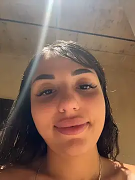 SilkyMira online show from August 3, 5:18 pm