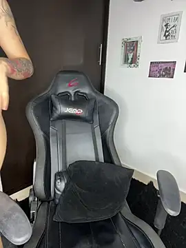 Missvalery online show from January 17, 7:21 pm