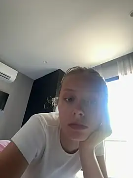 SunnyShiney online show from February 24, 9:41 am