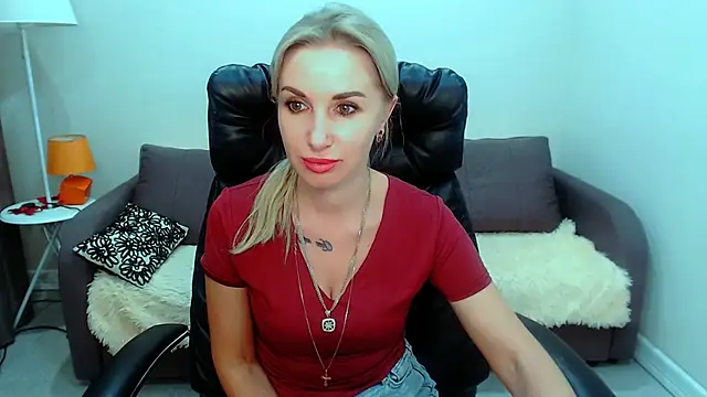 Hanna--Sweet online show from July 4, 3:19 pm