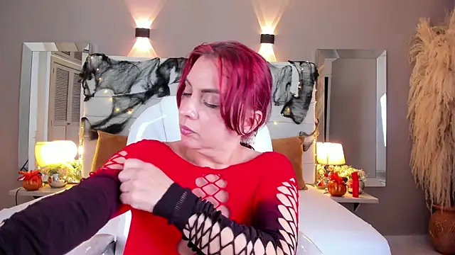 Snapshot of maturexxx_ chatting on October 15, 7:49 pm maturexxx online show from October 15, 7:49 pm