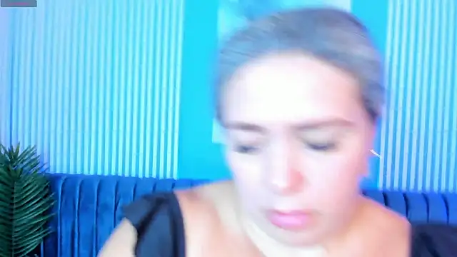 dahianeconnor online show from June 20, 11:58 am