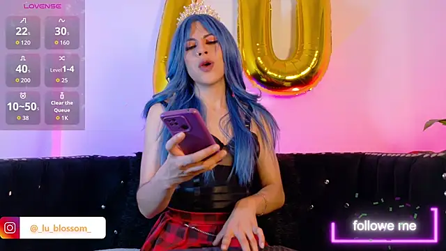 Luu Blossom online show from January 12, 6:57 pm