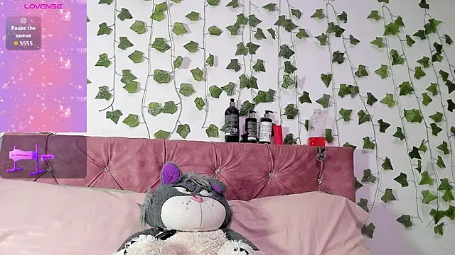 Ayla-marttinez online show from August 3, 12:36 am