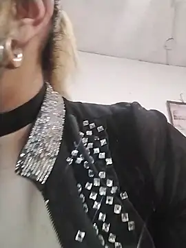 DanaMontana online show from March 11, 8:11 pm