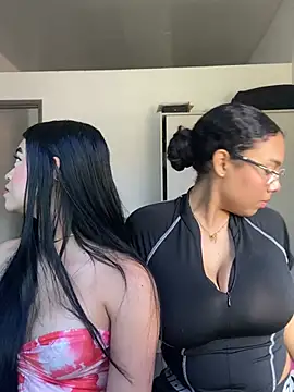 Emmy And Luna online show from July 12, 7:14 pm