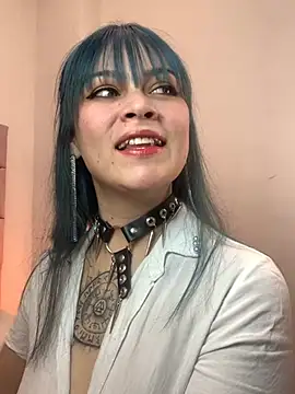 Adelaindiamond  online show from June 24, 12:37 pm