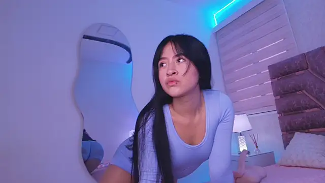 sofia go  online show from April 28, 11:58 am