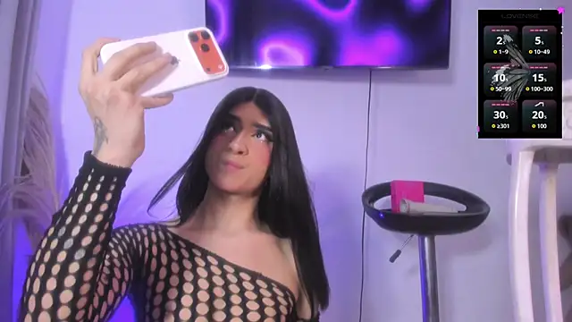Camila saaenz online show from June 4, 5:34 am