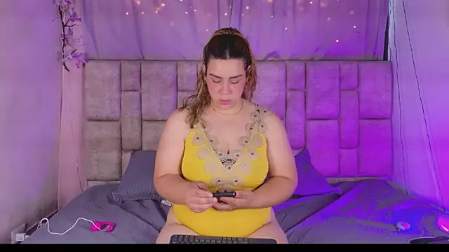 NanyMatrioska online show from June 5, 7:53 pm