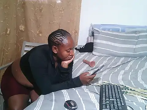 SweetHotPussy 99 online show from April 29, 2:20 pm