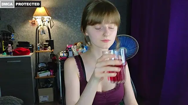Miss Alisa  online show from August 7, 6:48 pm