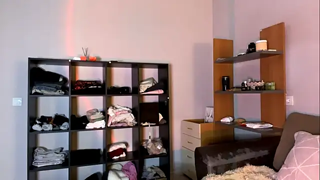 RandeeAntwi online show from December 17, 3:27 pm