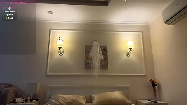 AngelaVelvet online show from January 11, 4:45 pm