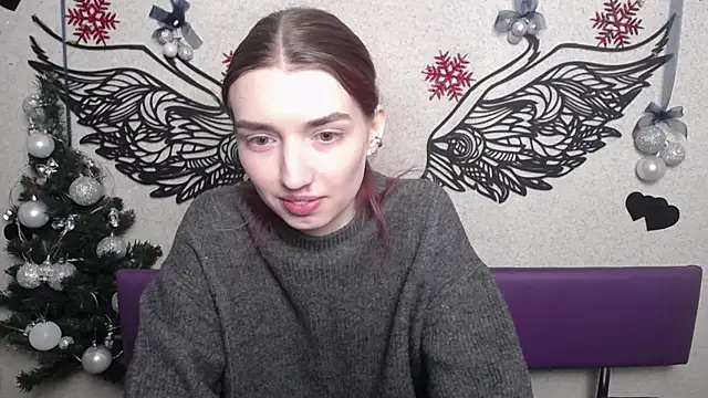 LisaDarcy online show from December 16, 2:01 pm