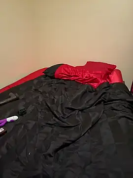 prettichocolate online show from March 8, 2:04 am