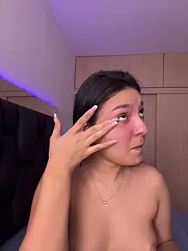 Camila sanchez25 online show from July 22, 8:21 pm