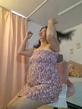 christy ant online show from June 25, 7:04 pm