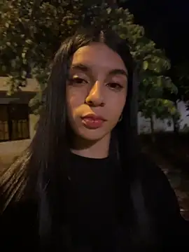 Mia R0uge online show from January 17, 6:32 am