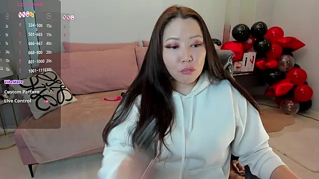  JadeHeart  online show from January 17, 1:02 am