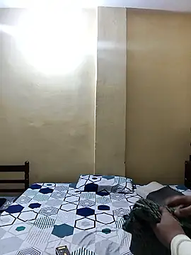 Hotmylips online show from April 29, 12:52 pm