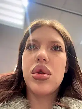 JeanGraay online show from December 18, 1:38 pm