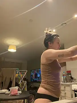 LilyLuck  online show from March 12, 8:44 pm