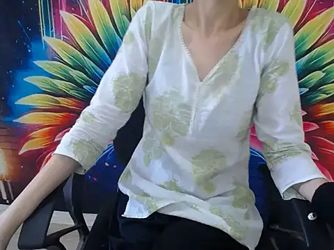 Farhana beautyfull online show from May 2, 5:00 am