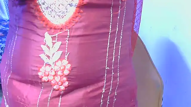bold-smirthii online show from June 11, 4:53 am