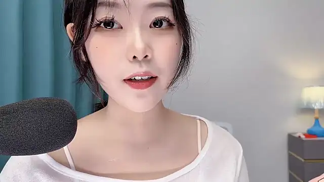 smalldaisy online show from May 2, 3:43 am