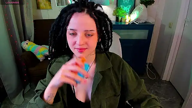 SarahShelby online show from January 15, 10:32 am